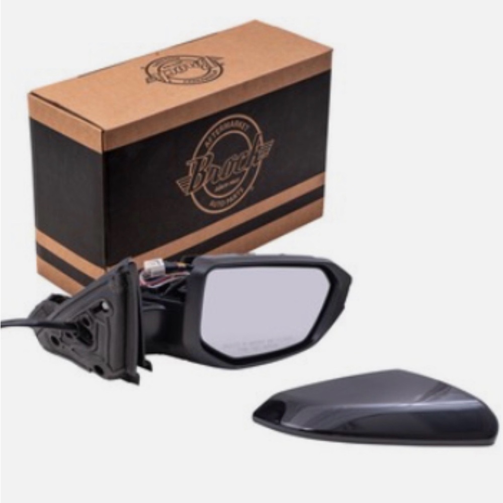 Honda Civic 2016 right side mirror. With camera